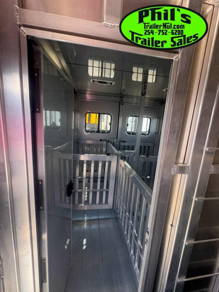 New Frontier Trailers 4PEN Stock / Stock Combo Trailer