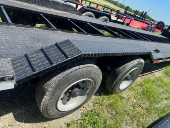 Used 2021 Texas Pride Trailers 102X40 OPEN CAR HAULER 18K GOOSENECK TRAILER Equipment Trailer