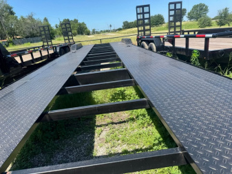 Used 2021 Texas Pride Trailers 102X40 OPEN CAR HAULER 18K GOOSENECK TRAILER Equipment Trailer