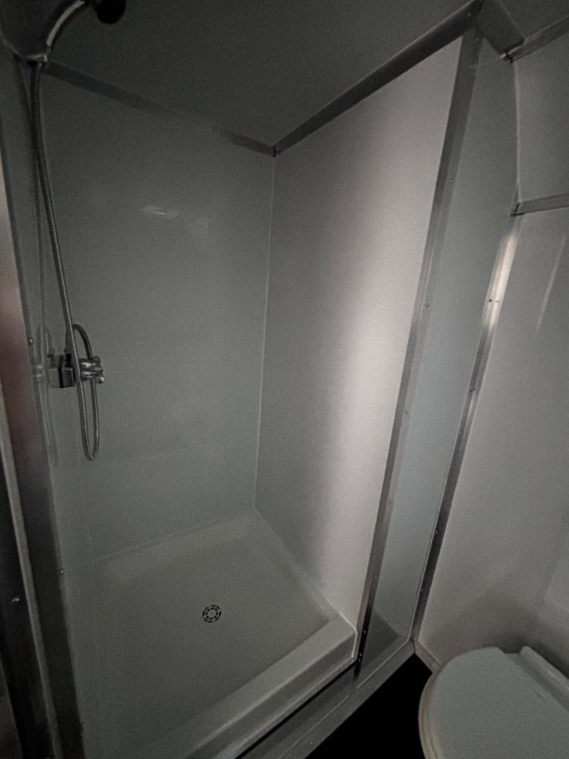 New 2025 Anvil 28' BATHROOM RACE TRAILER -.080 POLYCORE EXTERIOR-7' INTERIOR HEIGHT-BLACKOUT TRIM-ESCAPE DOOR-INSULATED CEILING Car / Racing Trailer