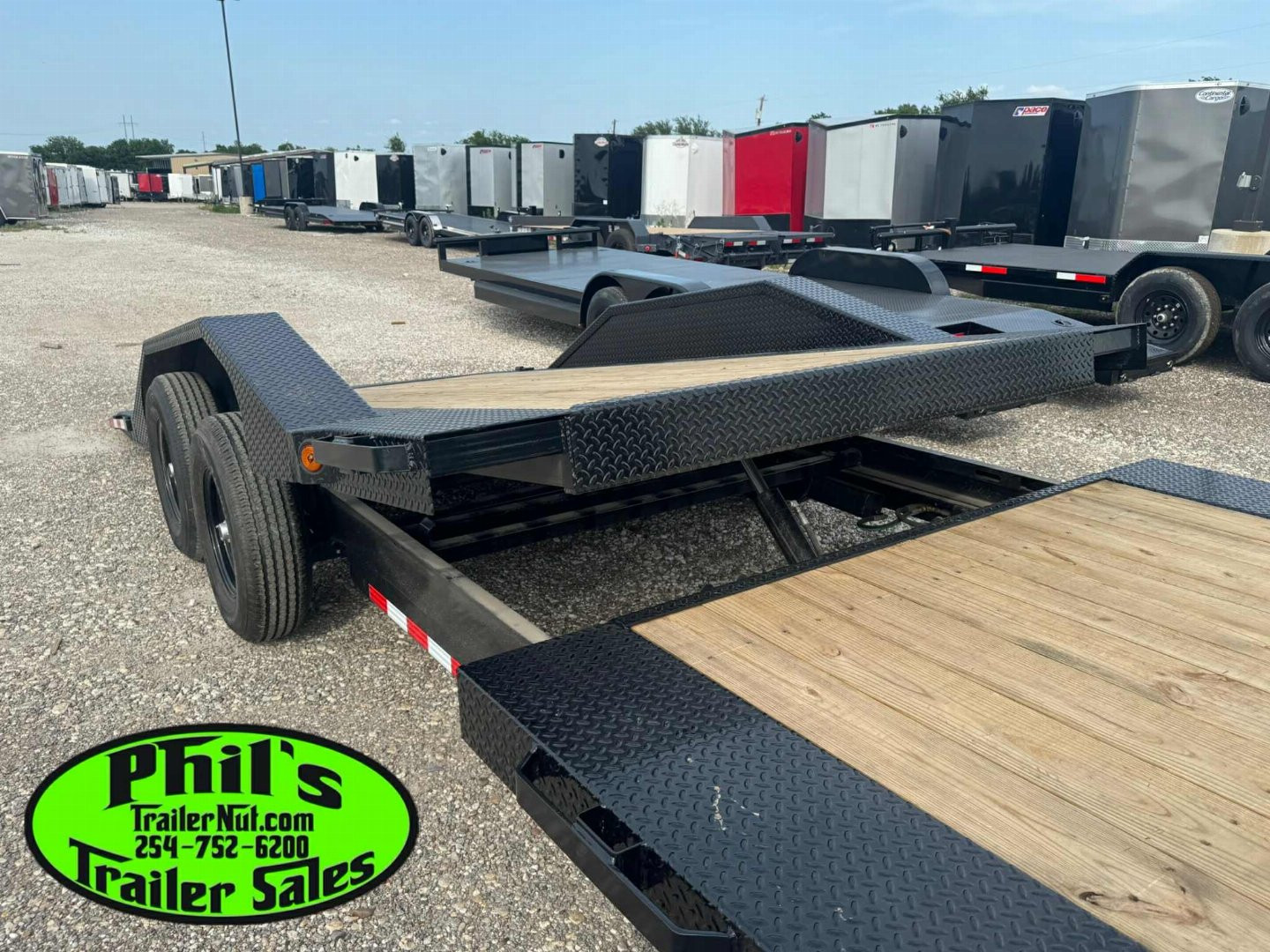 New 2026 Iron Bull 102 X 24 LOW PRO GOOSENECK TILT TRAILER Tilt Trailer HEAVY EQUIPMENT TRAILER DRIVE OVER FENDERS