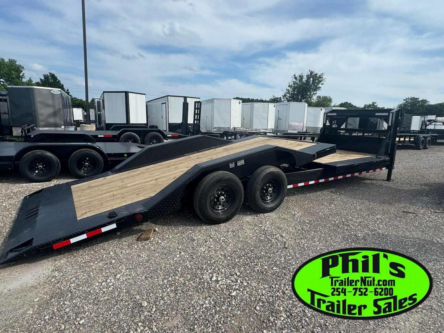 New 2026 Iron Bull 102 X 24 LOW PRO GOOSENECK TILT TRAILER Tilt Trailer HEAVY EQUIPMENT TRAILER DRIVE OVER FENDERS