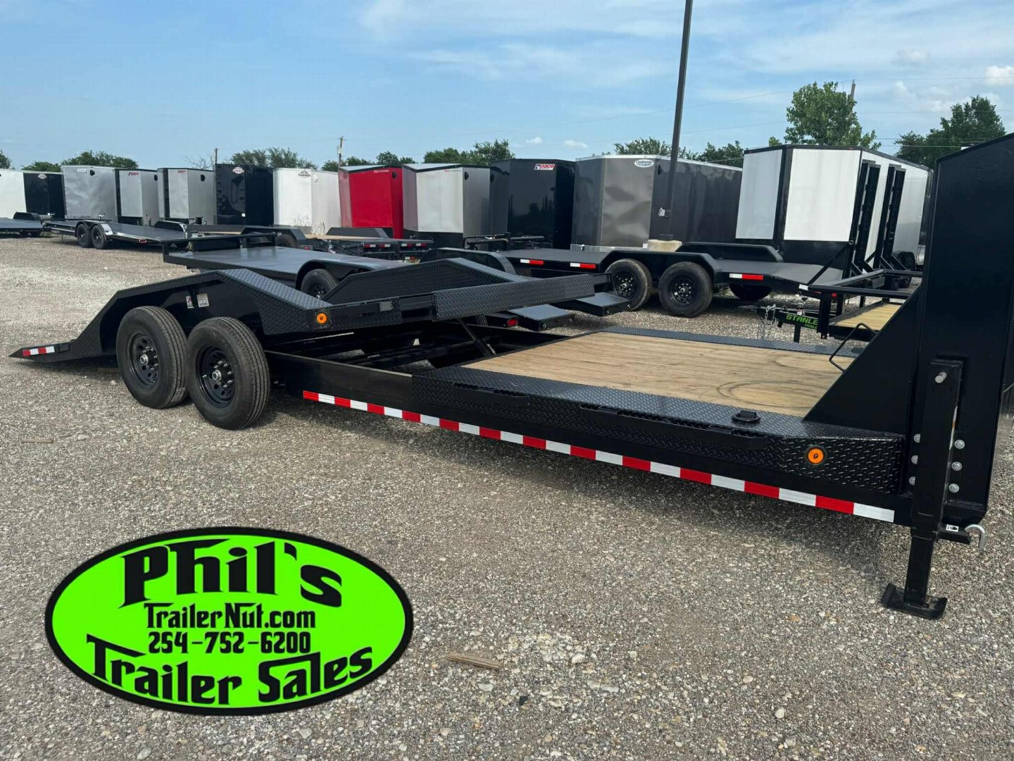 New 2026 Iron Bull 102 X 24 LOW PRO GOOSENECK TILT TRAILER Tilt Trailer HEAVY EQUIPMENT TRAILER DRIVE OVER FENDERS