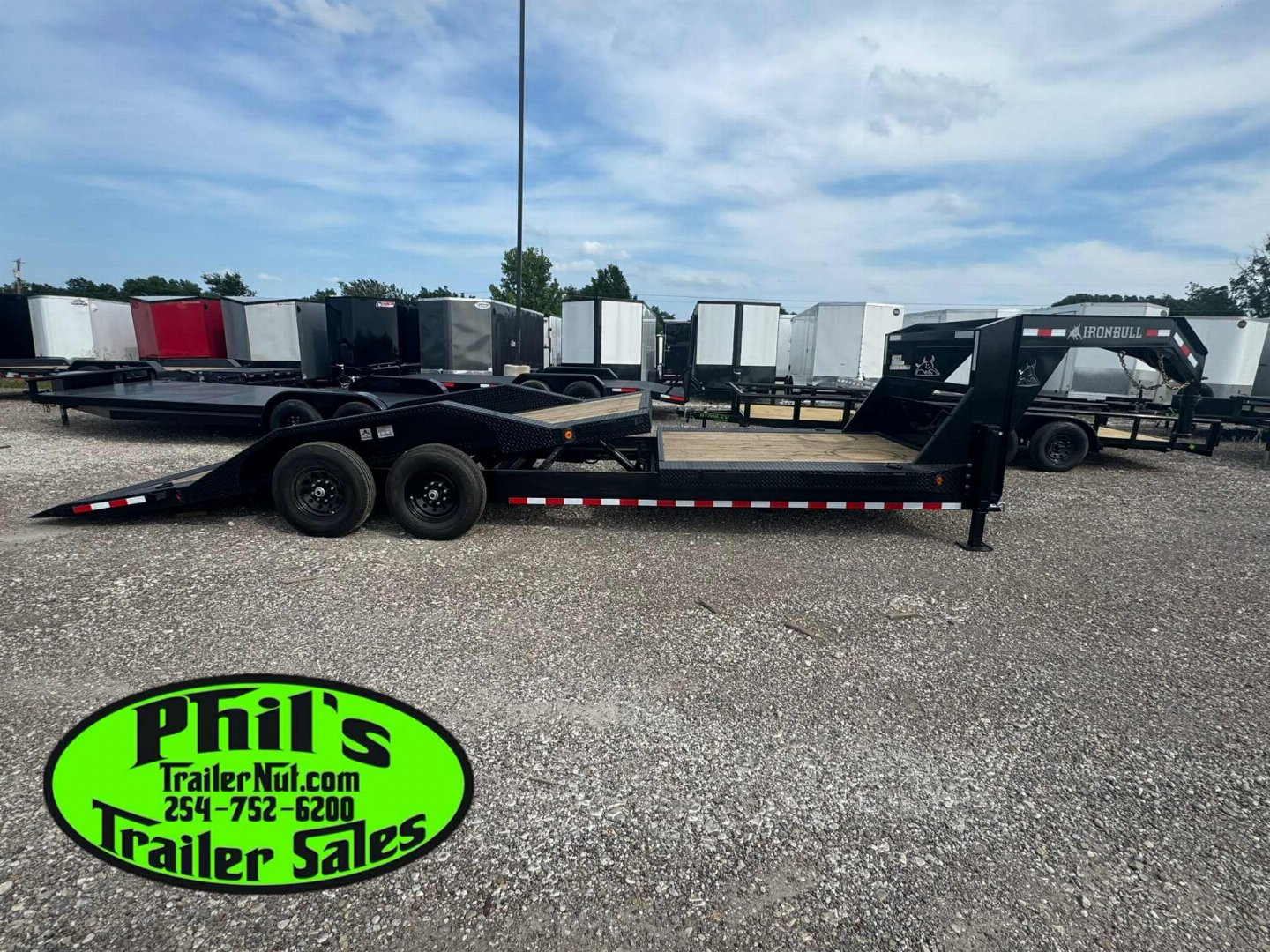 New 2026 Iron Bull 102 X 24 LOW PRO GOOSENECK TILT TRAILER Tilt Trailer HEAVY EQUIPMENT TRAILER DRIVE OVER FENDERS