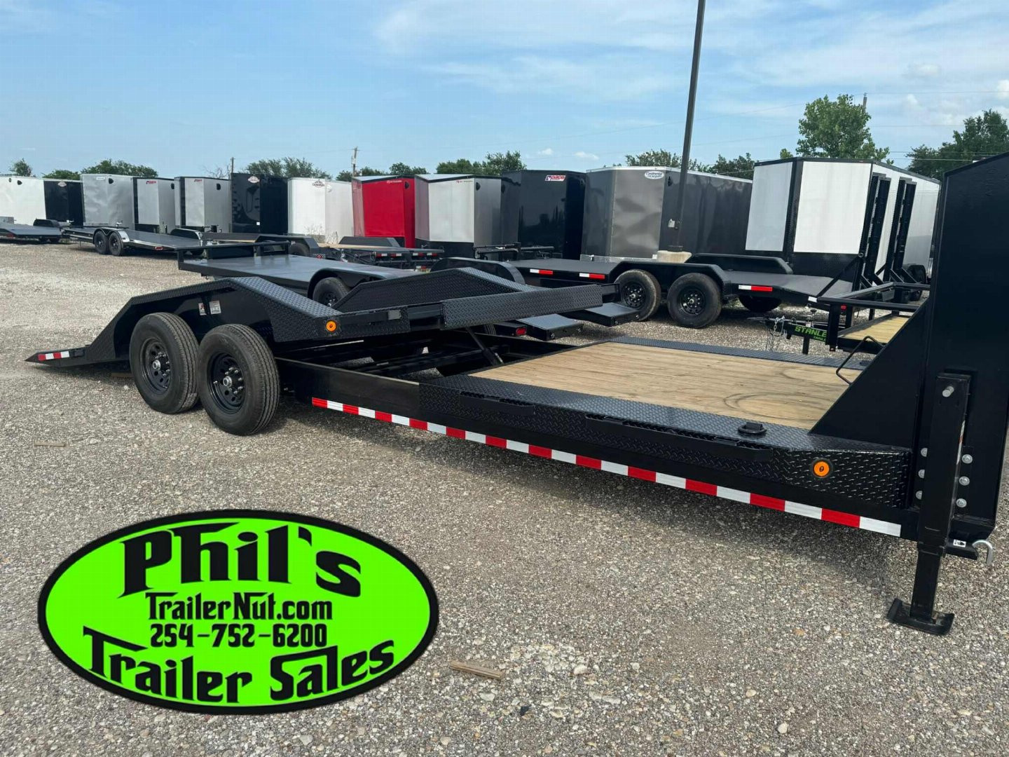 New 2026 Iron Bull 102 X 24 LOW PRO GOOSENECK TILT TRAILER Tilt Trailer HEAVY EQUIPMENT TRAILER DRIVE OVER FENDERS