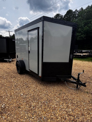 New 2025 6X10 SINGLE AXLE ENCLOSED CARGO TRAILER-81  INTERIOR HEIGHT-16  CENTERS-1 PIECE ROOF-.080 POLYCORE EXTERIOR -BLACKOUT TRIM PKG-D RINGS