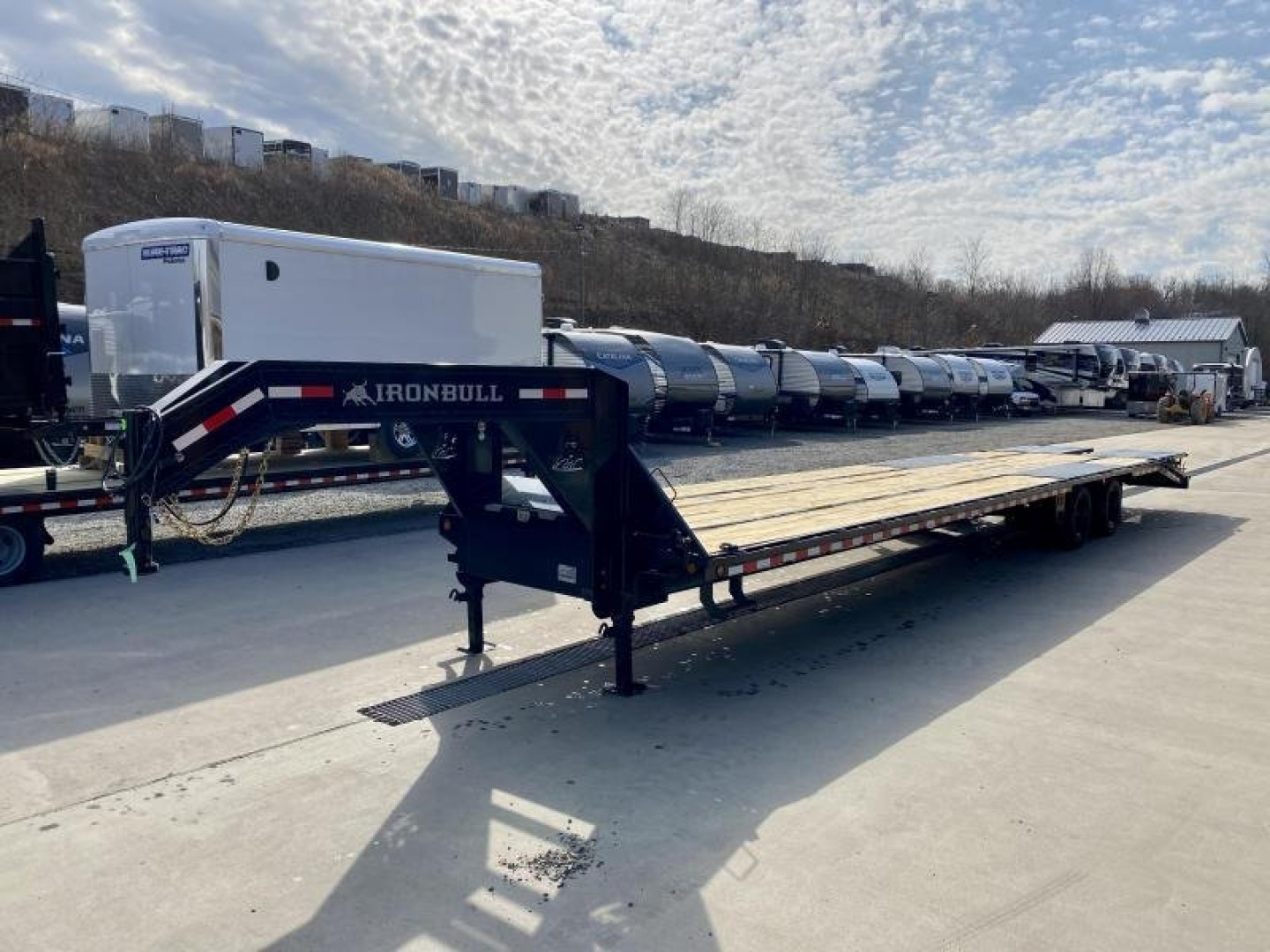 New IRON BULL 32 24K TANDEM DUAL EQUIPMENT TRAILER DECK OVER Equipment Trailer