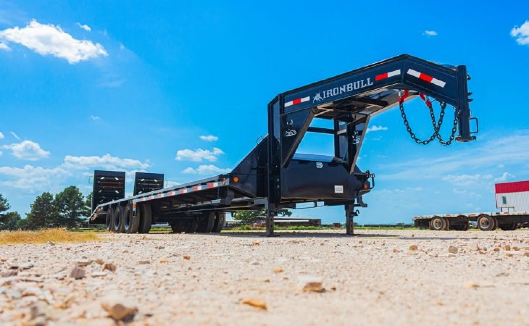 New IRON BULL 32 24K TANDEM DUAL EQUIPMENT TRAILER DECK OVER Equipment Trailer