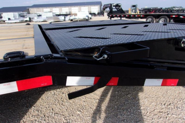New IRON BULL 32 24K TANDEM DUAL EQUIPMENT TRAILER DECK OVER Equipment Trailer