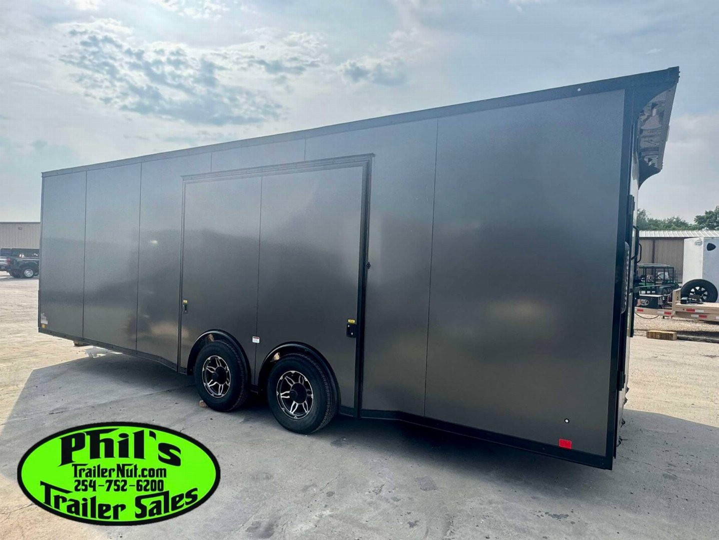 New 2025 RC Trailers 8.5X24 Car / Racing Trailer FULL ESCAPE DOOR WITH REMOVABLE FENDER TORSION AXLES