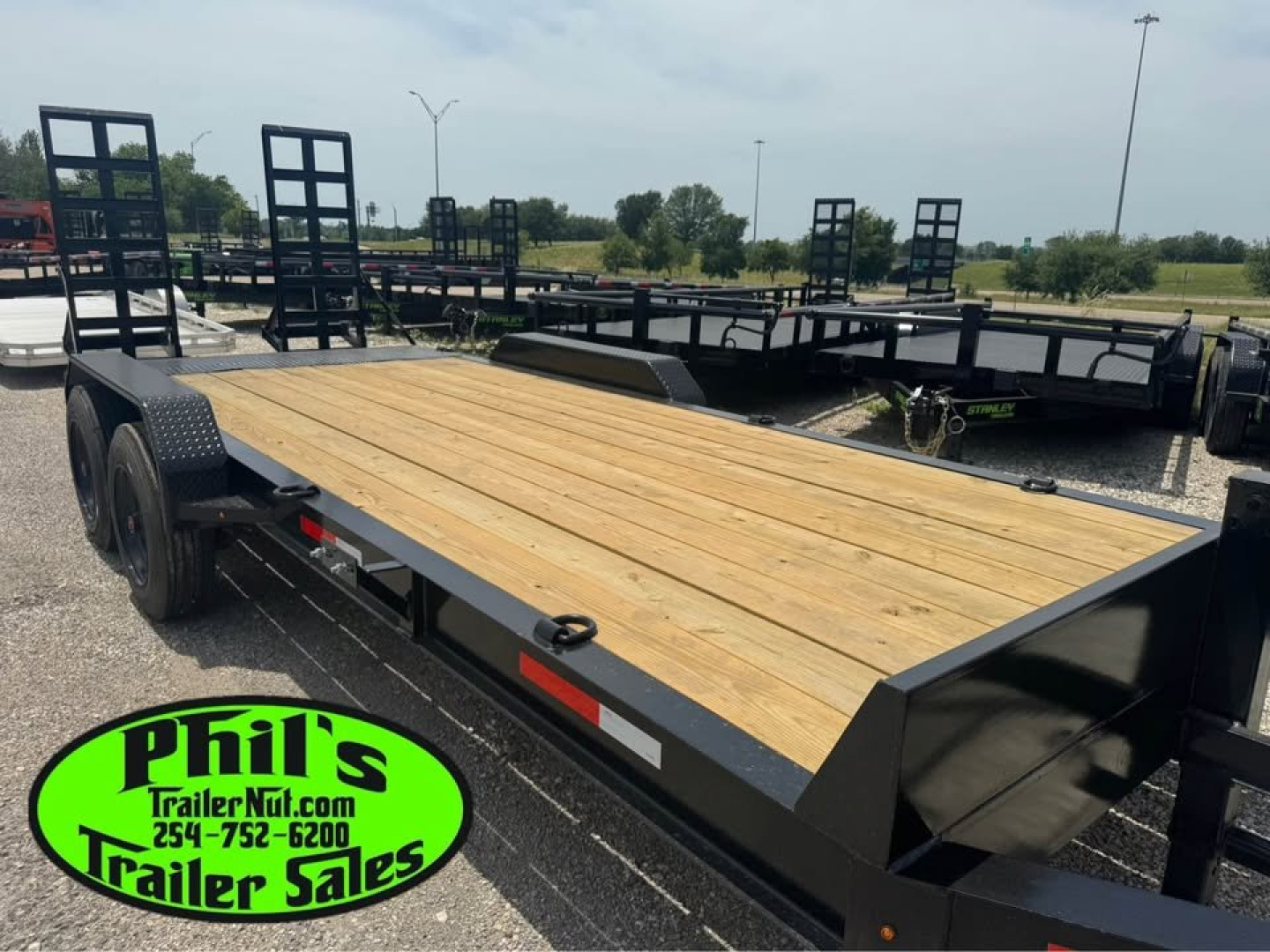 New 2025 Stanley Trailers 20' EQUIPMENT TRAILER STAND UP RAMPS 8K AXLES Equipment Trailer