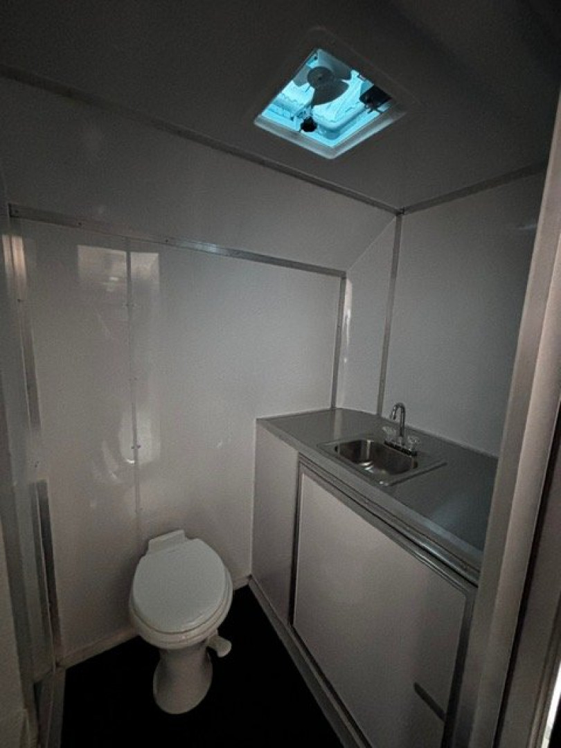 New 2025 8.5X34' BATHROOM RACE TRAILER -BLACKOUT TRIM-ESCAPE DOOR-TRIPLE AXLE-7' INTERIOR HEIGHT-CABINETS Car / Racing Trailer