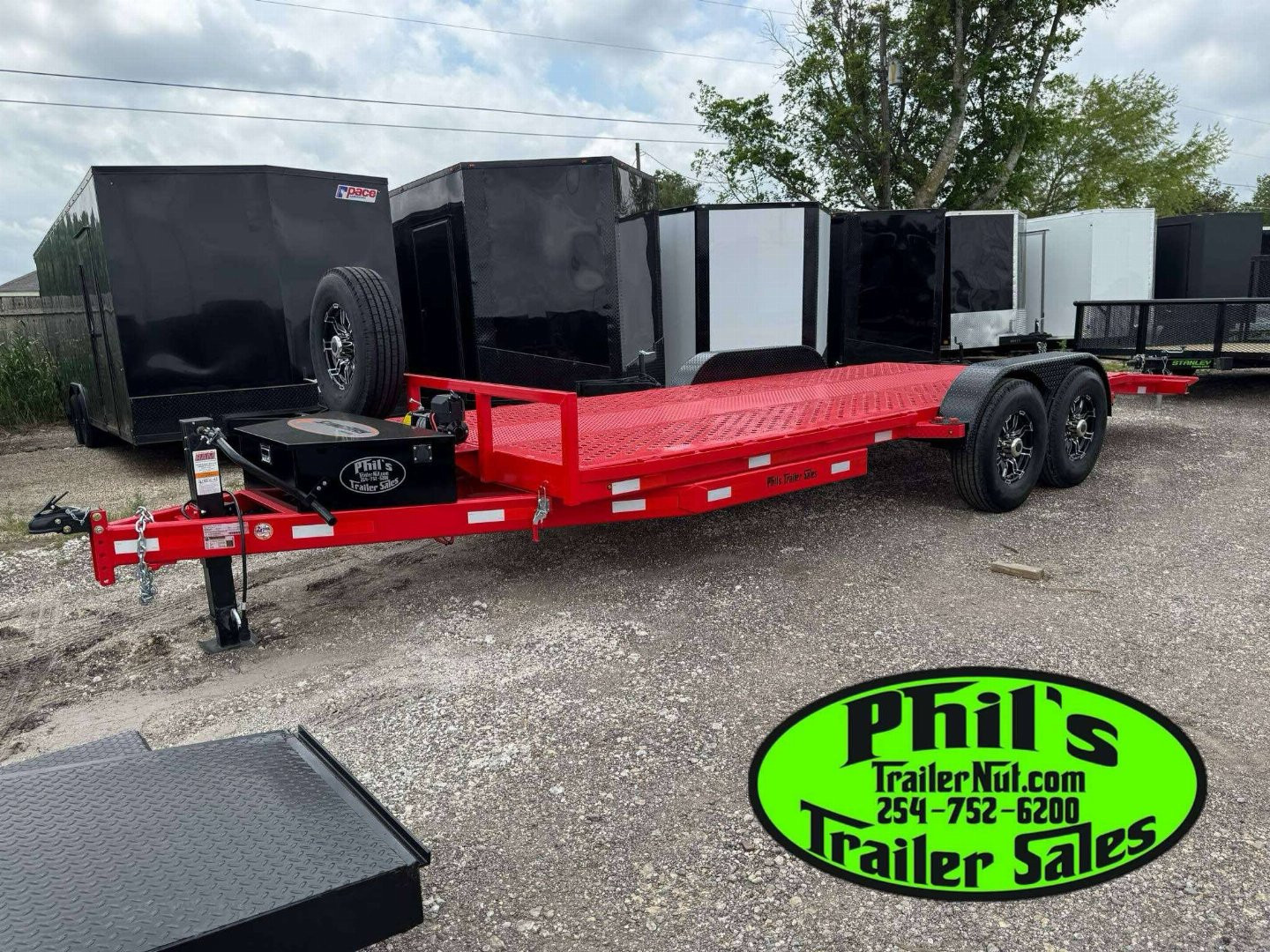 New 2025 83X20TILT TRAILER EQUIPMENT TRAILER W/ WIRELESS WINCH & WIRELESS POWER TILT 14K TRAILER