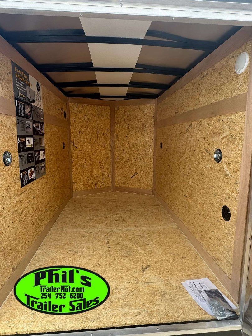 New Wells Cargo FAST TRACK DELUX 5X8 ENCLOSED TRAILER Cargo / Enclosed Trailer