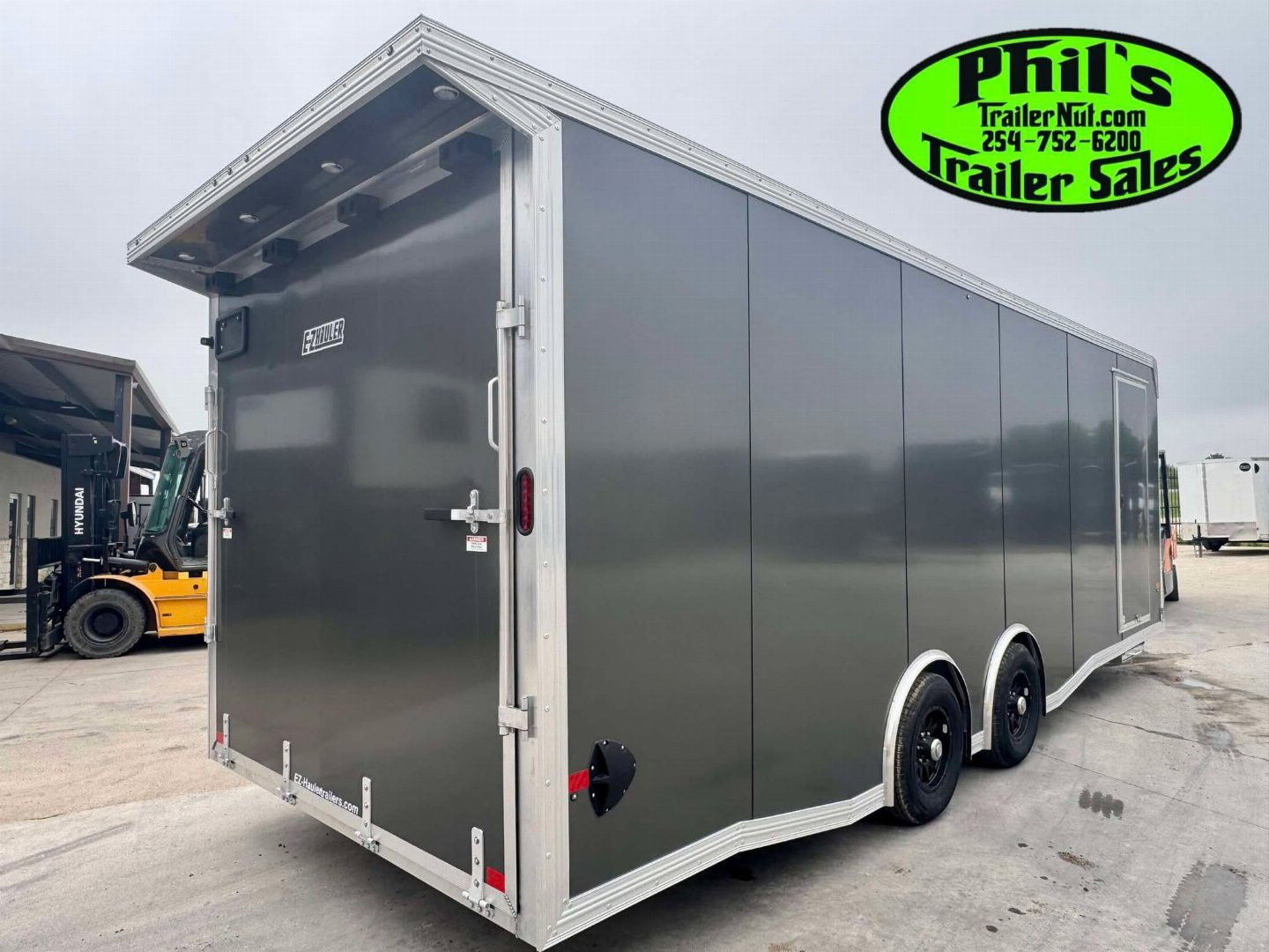 New E-Z Hauler 24' ALL ALUMINUM CAR HAULER LARGE ESCAPE DOOR FINISHED OUT Car / Racing Trailer