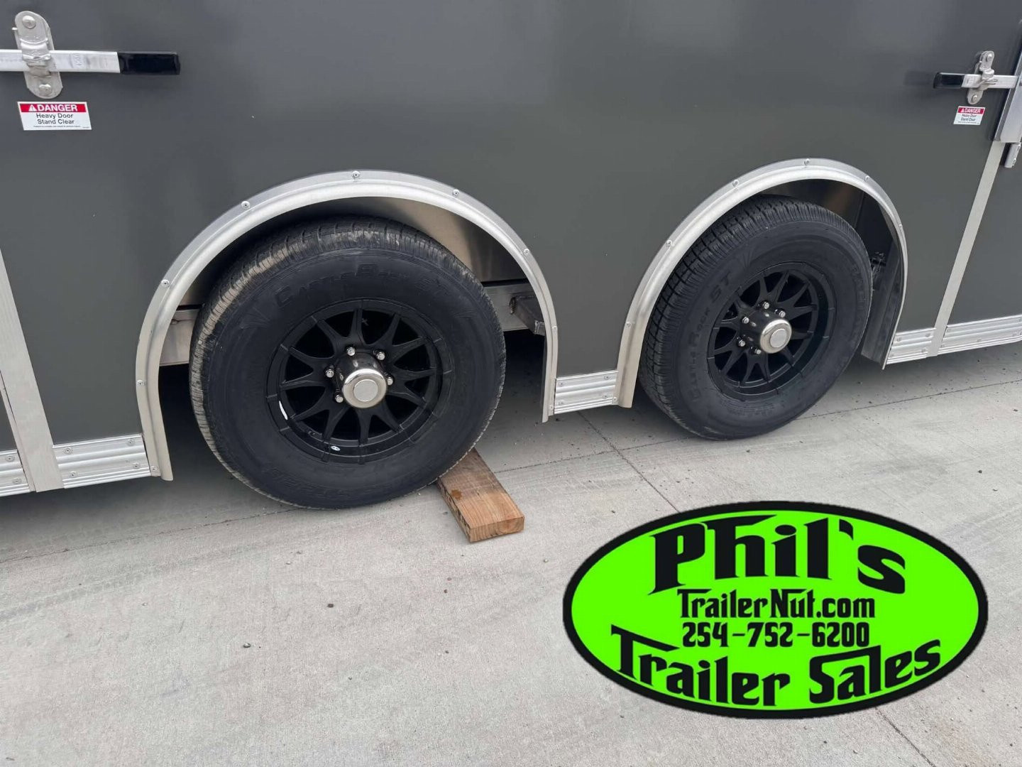 New E-Z Hauler 24' ALL ALUMINUM CAR HAULER LARGE ESCAPE DOOR FINISHED OUT Car / Racing Trailer