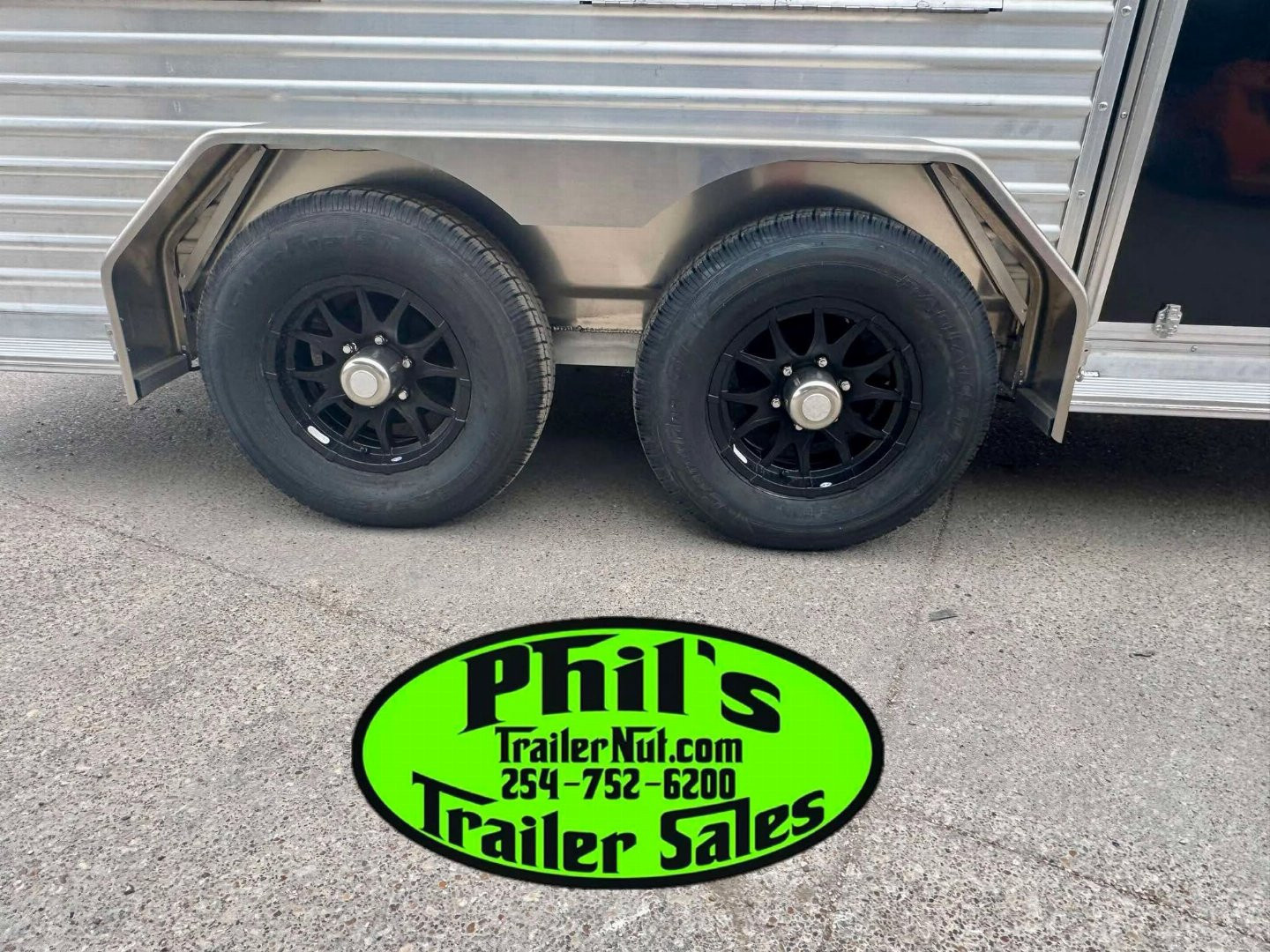 New Frontier Trailers LOW PRO LIVESTOCK TRAILER 6 PEN Stock / Stock Combo Trailer