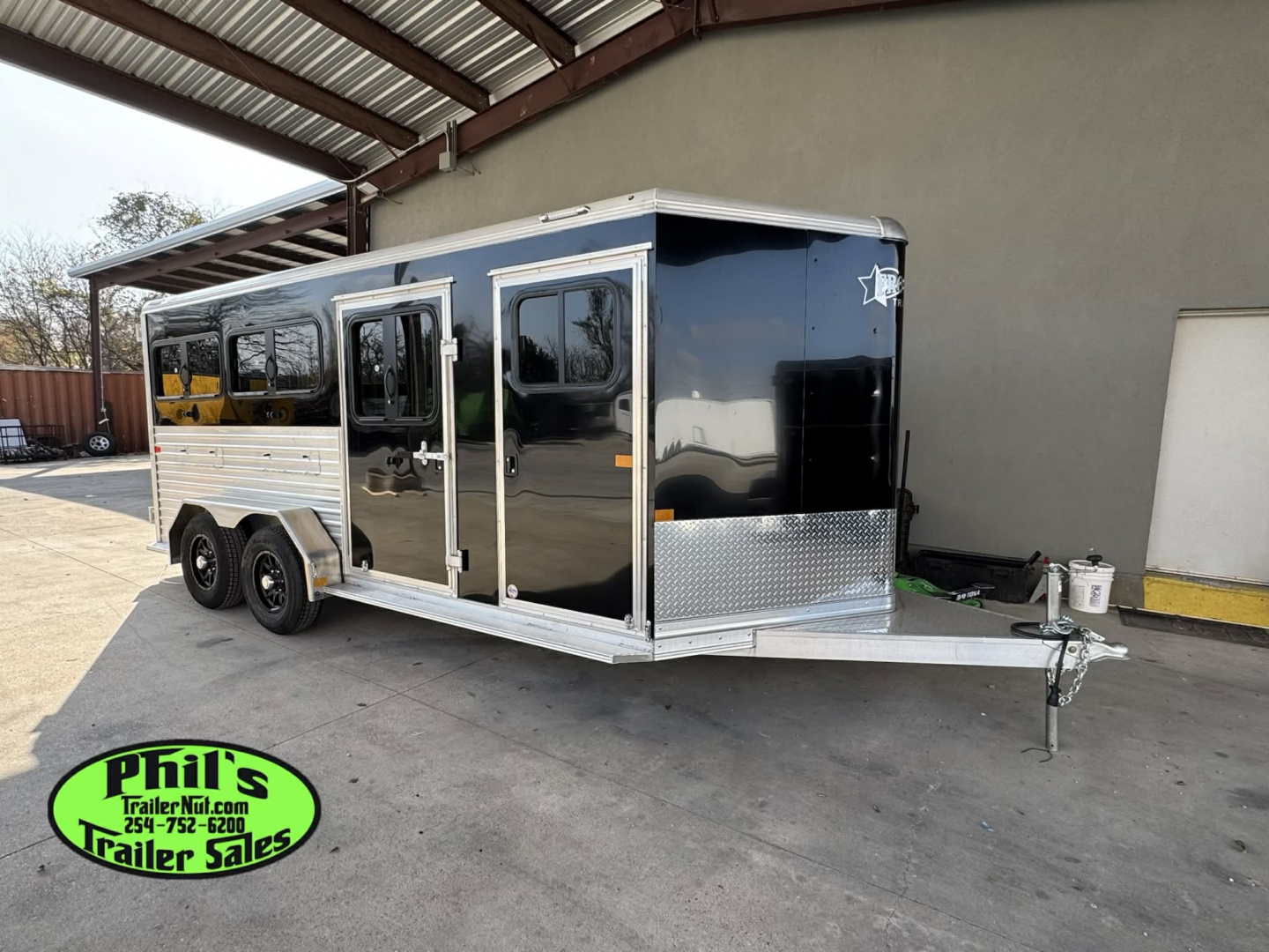 New Frontier Trailers LOW PRO LIVESTOCK TRAILER 6 PEN Stock / Stock Combo Trailer