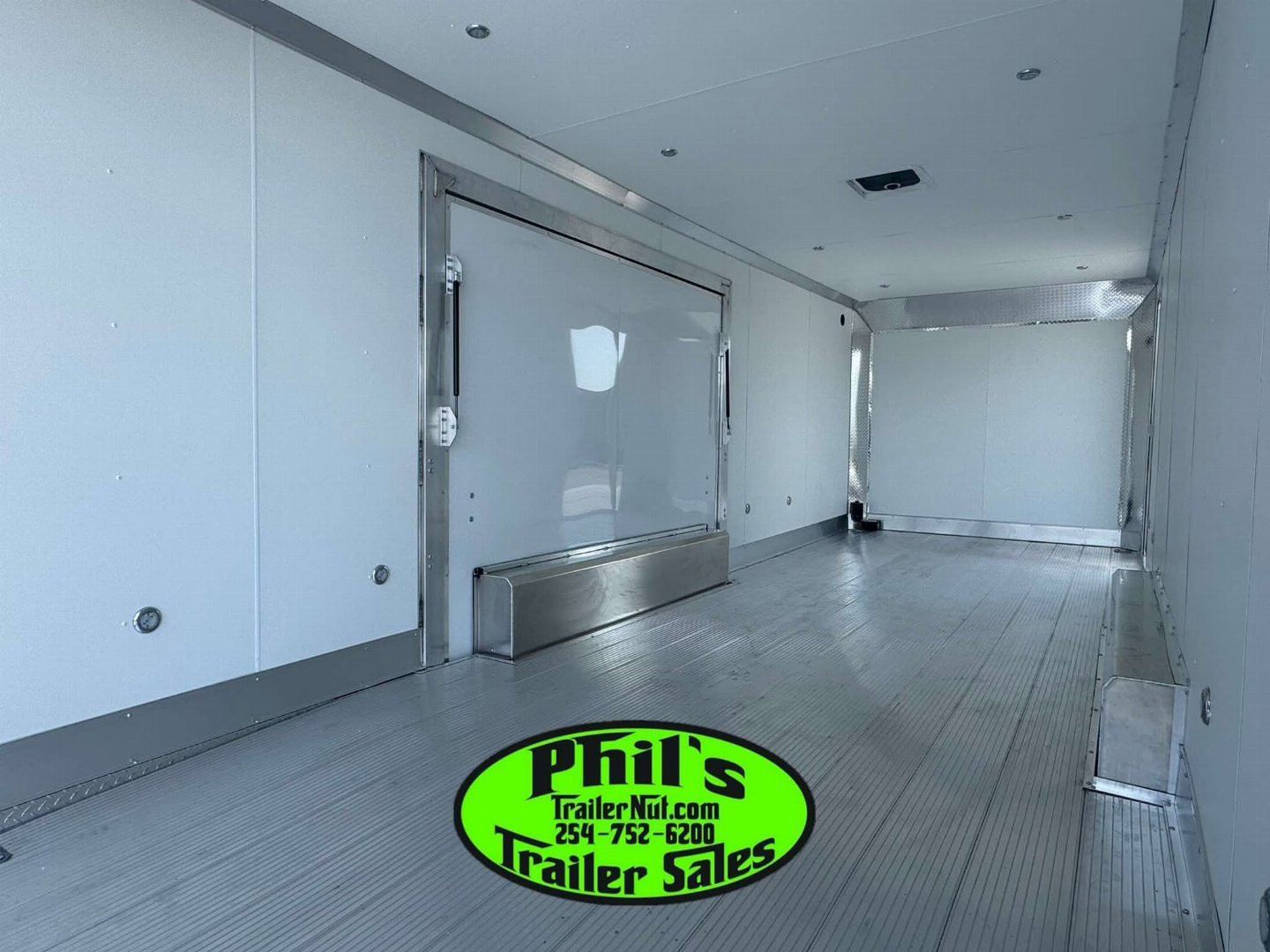 New E-Z Hauler 24' ALL ALUMINUM CAR HAULER LARGE ESCAPE DOOR FINISHED OUT Cargo / Enclosed Trailer EXTRUDED ALUMINUM FLOOR