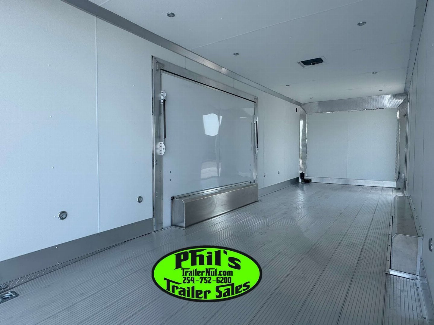 New E-Z Hauler 24' ALL ALUMINUM CAR HAULER LARGE ESCAPE DOOR FINISHED OUT Cargo / Enclosed Trailer EXTRUDED ALUMINUM FLOOR