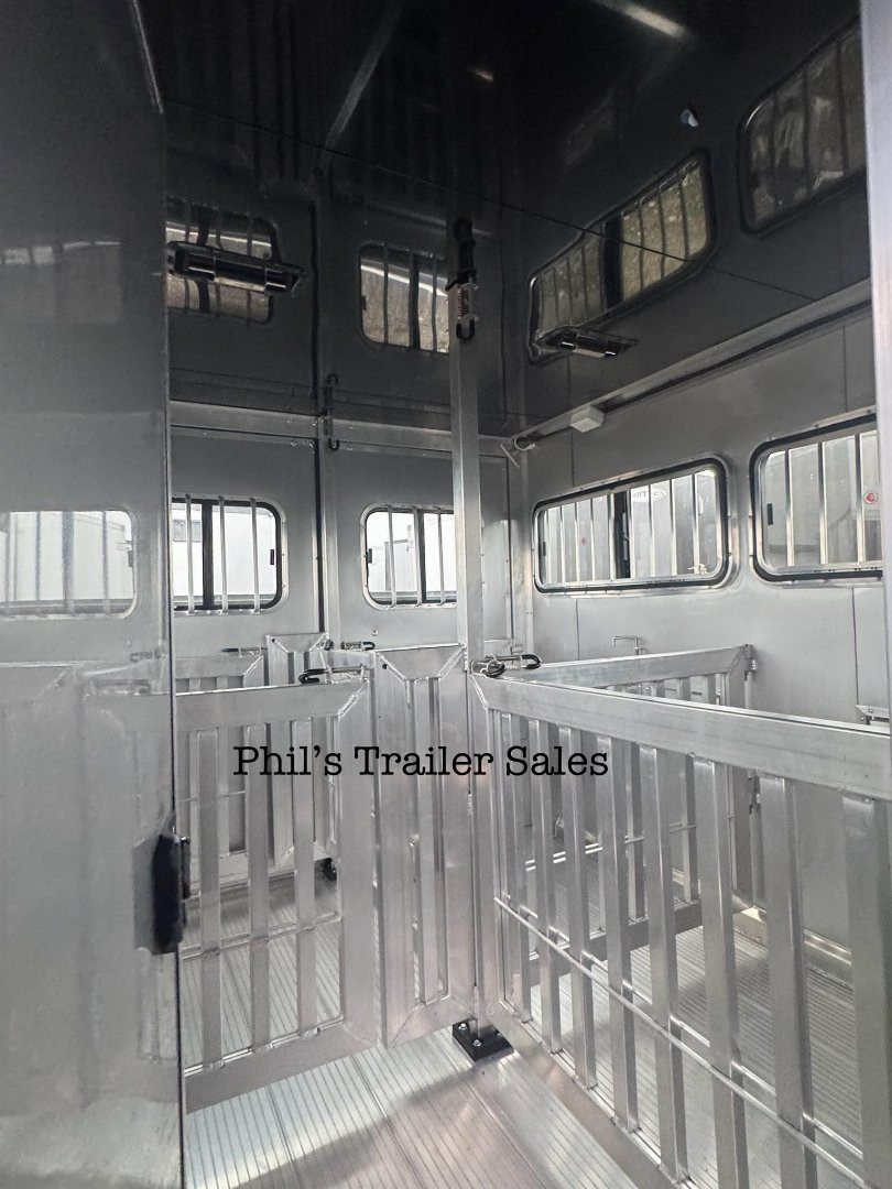 New Frontier Trailers 4PEN Stock / Stock Combo Trailer LOW PRO LIVESTOCK