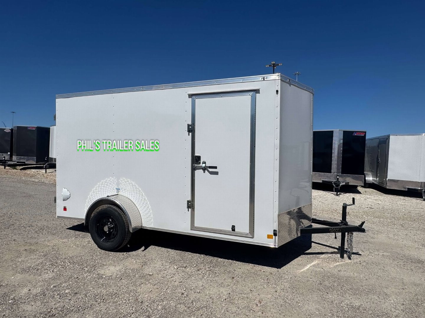 New CONTINENTAL CARGO NEW 6X12 V-NOSE ENCLOSED TRAILER CARGO TRAILER SINGLE AXLE Cargo / Enclosed Trailer DOUBLE DOORS