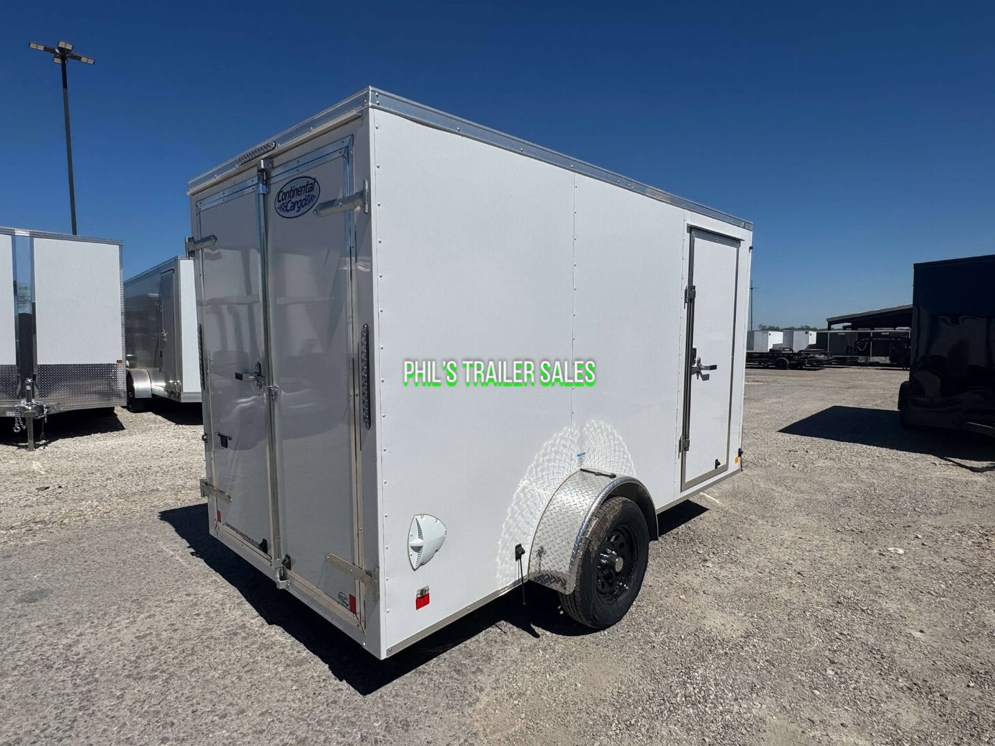 New CONTINENTAL CARGO NEW 6X12 V-NOSE ENCLOSED TRAILER CARGO TRAILER SINGLE AXLE Cargo / Enclosed Trailer DOUBLE DOORS