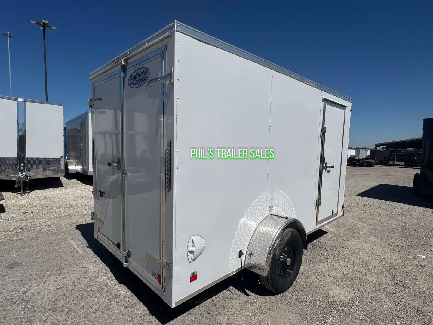 New CONTINENTAL CARGO NEW 6X12 V-NOSE ENCLOSED TRAILER CARGO TRAILER SINGLE AXLE Cargo / Enclosed Trailer DOUBLE DOORS