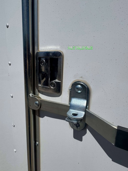 New CONTINENTAL CARGO NEW 6X12 V-NOSE ENCLOSED TRAILER CARGO TRAILER SINGLE AXLE Cargo / Enclosed Trailer DOUBLE DOORS