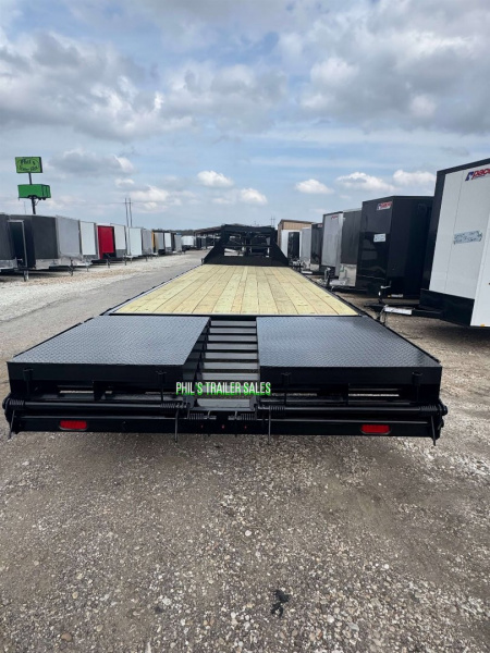 New Stanley Trailers 102 X 30 GOOSENECK DECK OVER Equipment Trailer 5' MEGA RAMPS