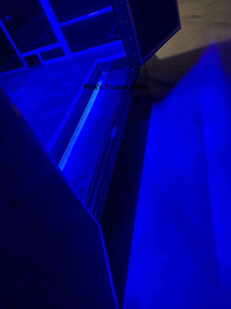 New Haulmark 34' EDGE PRO RACE TRAILER TONGUE BOX ELECTRIC AWNING AIRLINES Car / Racing Trailer