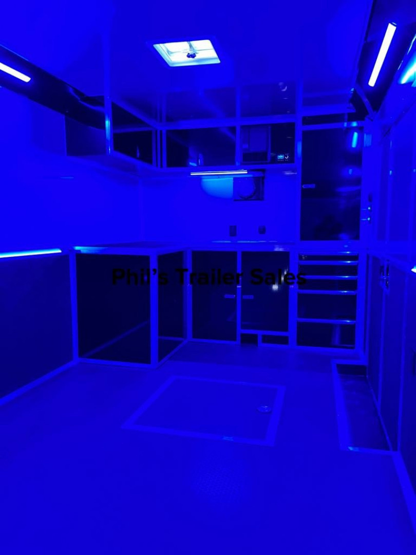 New Haulmark 34' EDGE PRO RACE TRAILER TONGUE BOX ELECTRIC AWNING AIRLINES Car / Racing Trailer