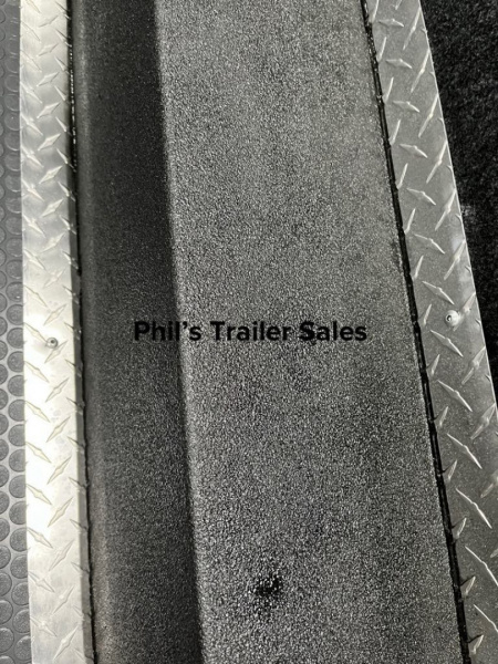 New Haulmark 34' EDGE PRO RACE TRAILER TONGUE BOX ELECTRIC AWNING AIRLINES Car / Racing Trailer