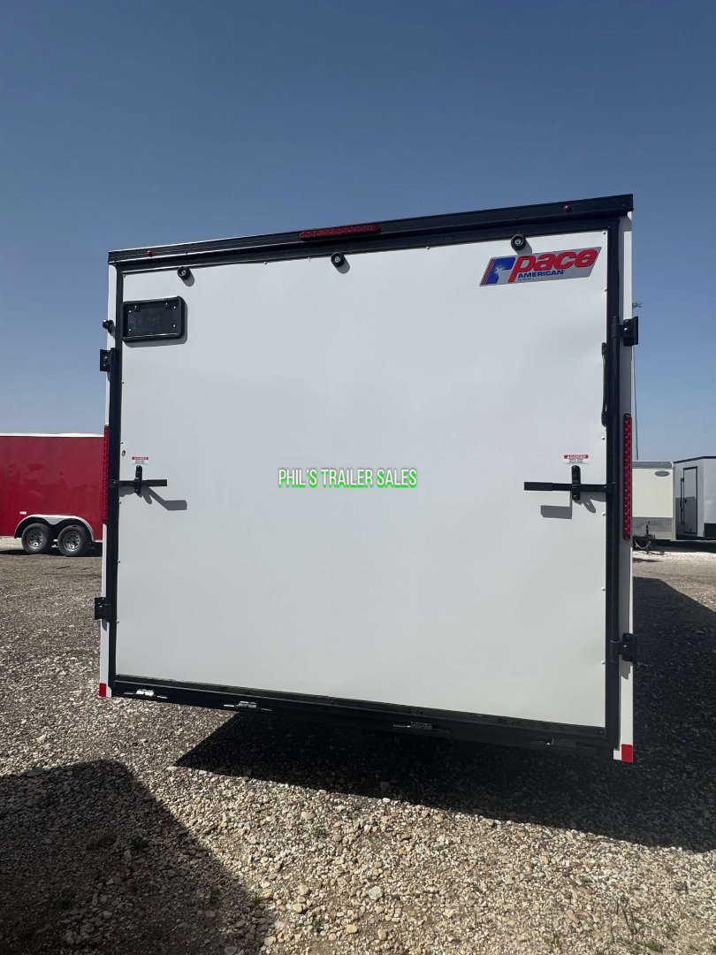 New Pace American 8.5X24 Cargo / Enclosed Trailer SCREWLESS EXTERIOR / 7' INTERIOR HEIGHT