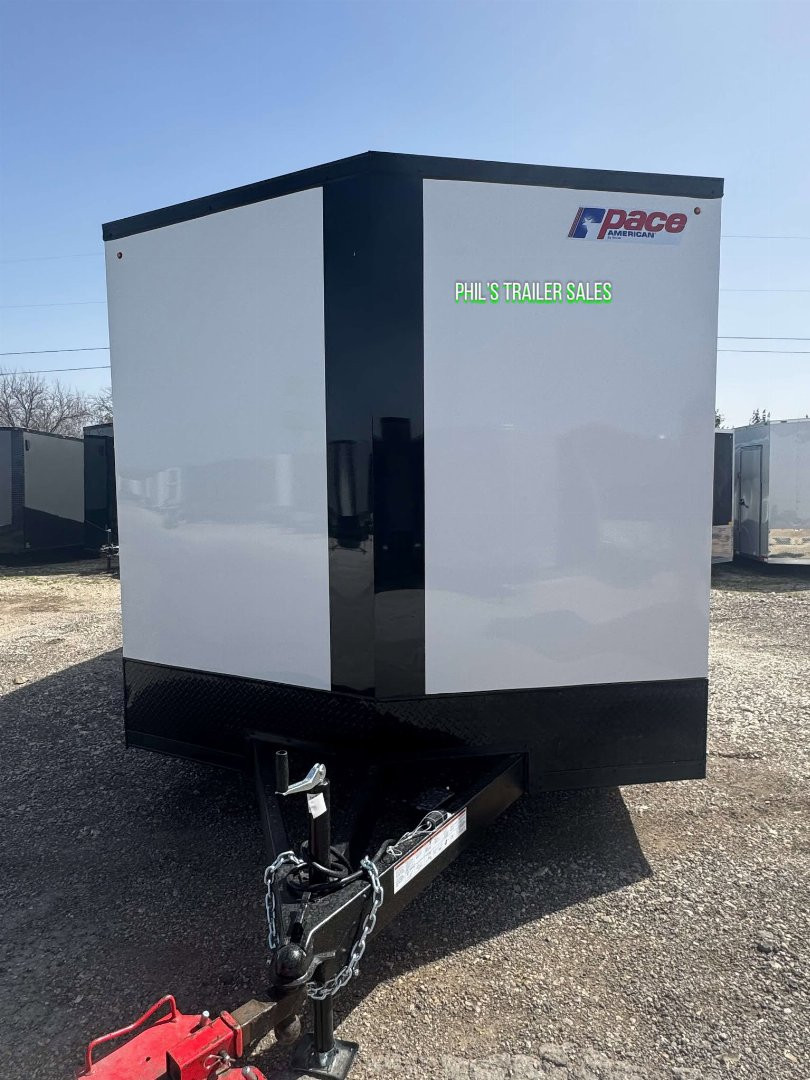 New Pace American 8.5X24 Cargo / Enclosed Trailer SCREWLESS EXTERIOR / 7' INTERIOR HEIGHT