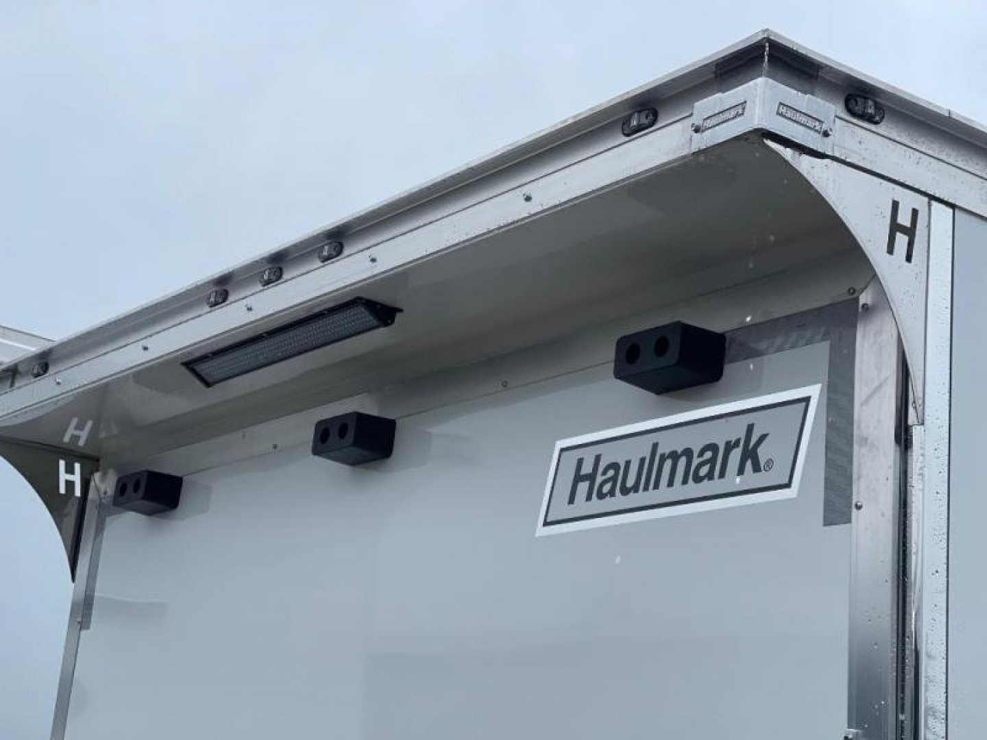 New Haulmark NEW 85X34 ENCLOSED CAR RACE TRAILER HAULER CARGO Car / Racing Trailer