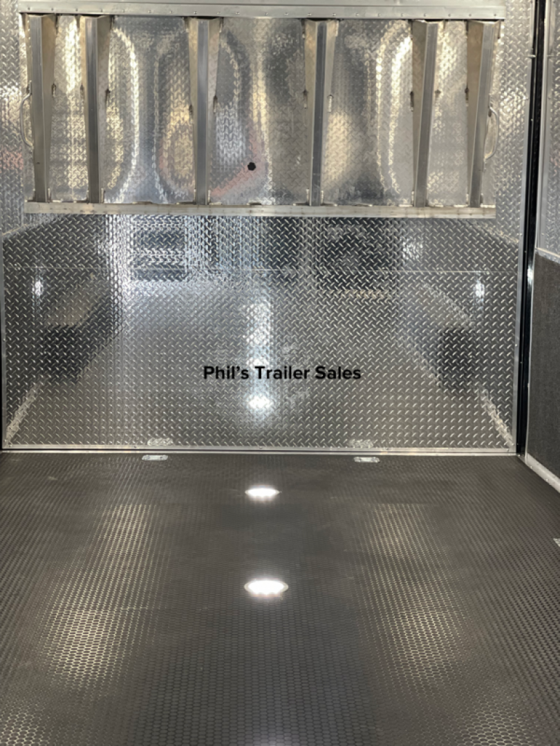 New Haulmark NEW 85X34 ENCLOSED CAR RACE TRAILER HAULER CARGO Car / Racing Trailer