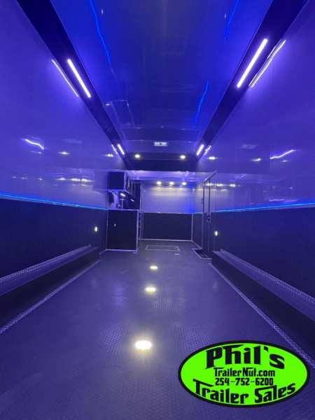 New Haulmark NEW 85X32 EDGE ENCLOSED SPRINT RACE TRAILER CAR HAULER Car / Racing Trailer