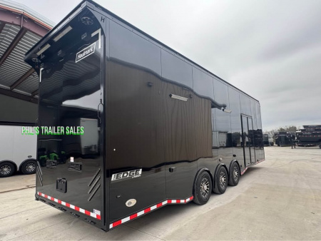 New Haulmark NEW 85X32 EDGE ENCLOSED SPRINT RACE TRAILER CAR HAULER Car / Racing Trailer