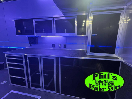 New Haulmark NEW 85X32 EDGE ENCLOSED SPRINT RACE TRAILER CAR HAULER Car / Racing Trailer