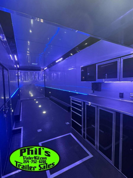 New Haulmark NEW 85X32 EDGE ENCLOSED SPRINT RACE TRAILER CAR HAULER Car / Racing Trailer