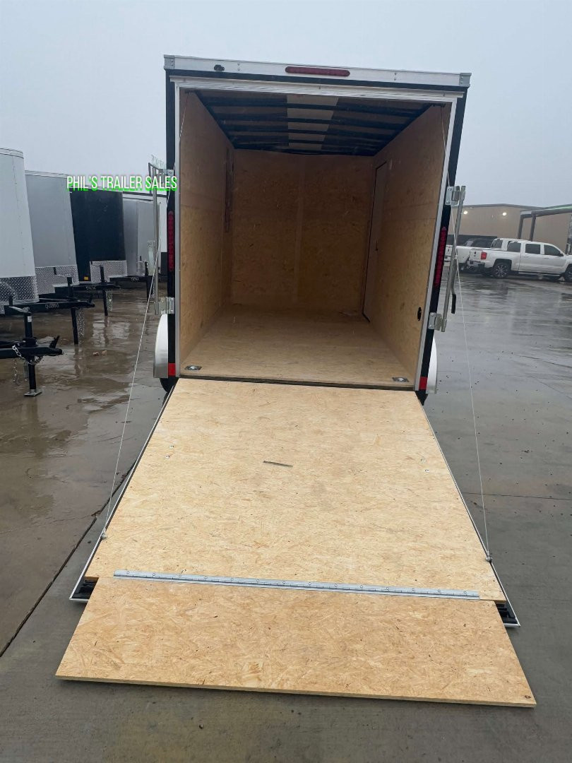 New WELLS CARGO FAST TRACK 6X12 6' 6 INTERIOR Enclosed Cargo Trailer D SERIES SEMI SCREWLESS EXTERIOR