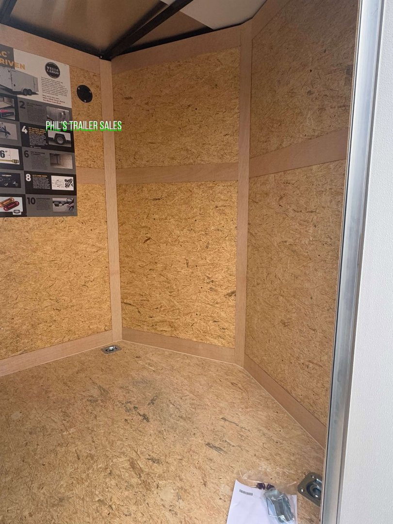 New WELLS CARGO FAST TRACK 6X12 6' 6 INTERIOR Enclosed Cargo Trailer D SERIES SEMI SCREWLESS EXTERIOR