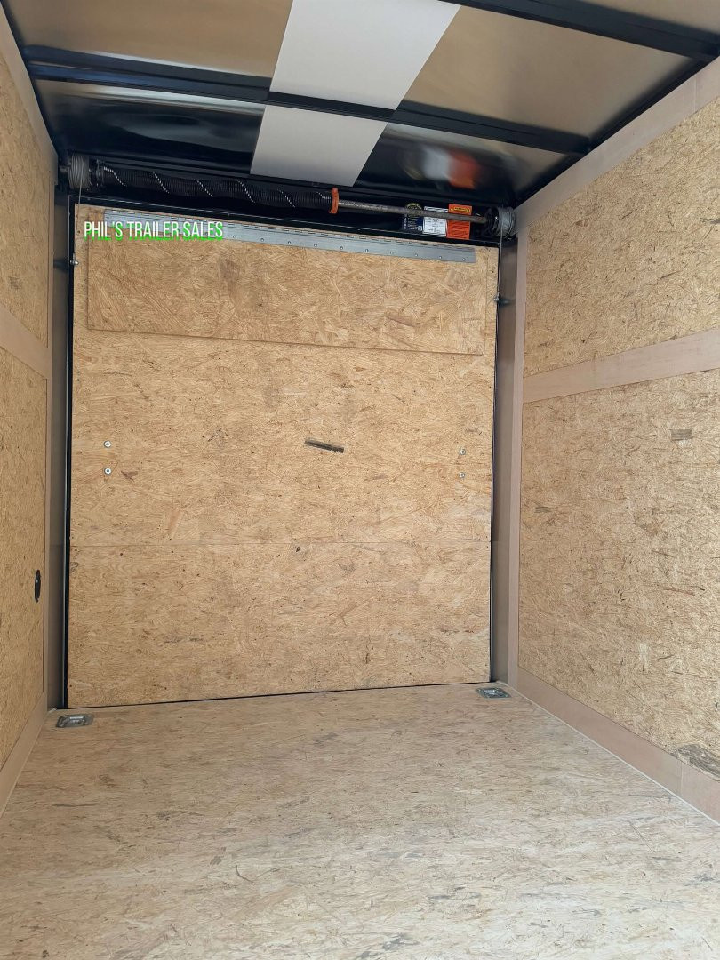 New WELLS CARGO FAST TRACK 6X12 6' 6 INTERIOR Enclosed Cargo Trailer D SERIES SEMI SCREWLESS EXTERIOR