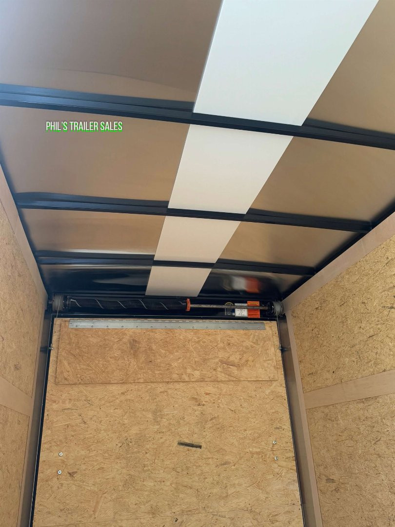 New WELLS CARGO FAST TRACK 6X12 6' 6 INTERIOR Enclosed Cargo Trailer D SERIES SEMI SCREWLESS EXTERIOR