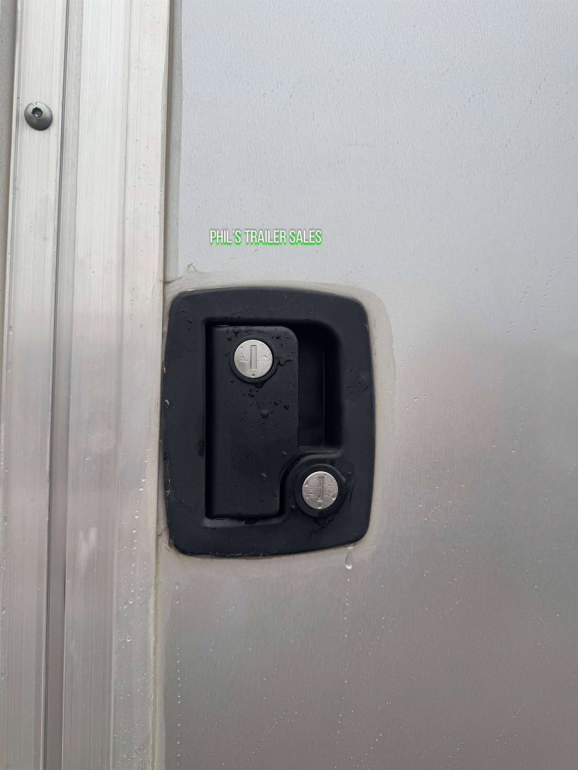 New 2023 E-Z Hauler 7X16 ALL ALUMINUM Cargo / Enclosed Trailer FACTORY DEMO ONLY 1 AVAILABLE AT THIS PRICE! NO REORDERS!