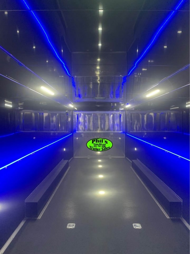 New 2025 HAULMARK 34' EDGE PRO TONGUE BOX / ELECTRIC AWNING / AIRLINES / DOORS Car / Racing Trailer