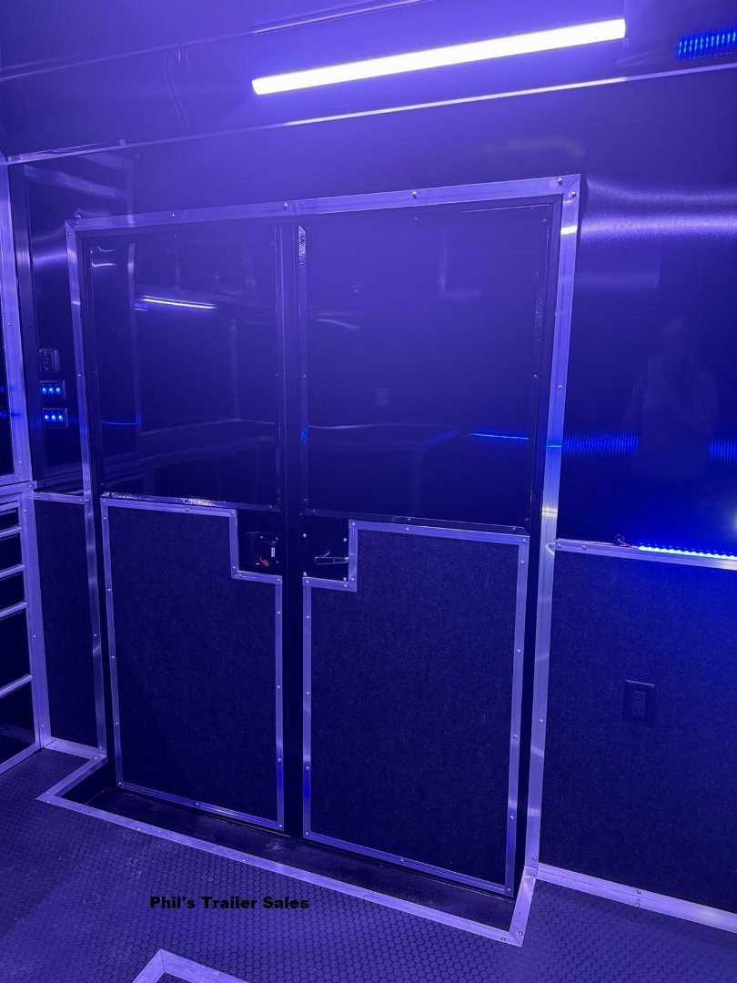 New 2025 HAULMARK 34' EDGE PRO TONGUE BOX / ELECTRIC AWNING / AIRLINES / DOORS Car / Racing Trailer