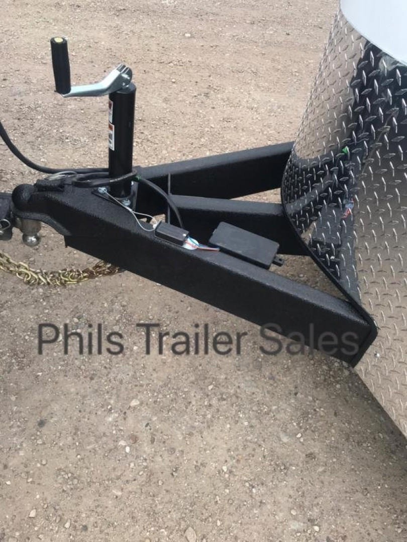 New 2024 HAULMARK 8.5X20 COMMERCIAL GRADE Cargo / Enclosed Trailer