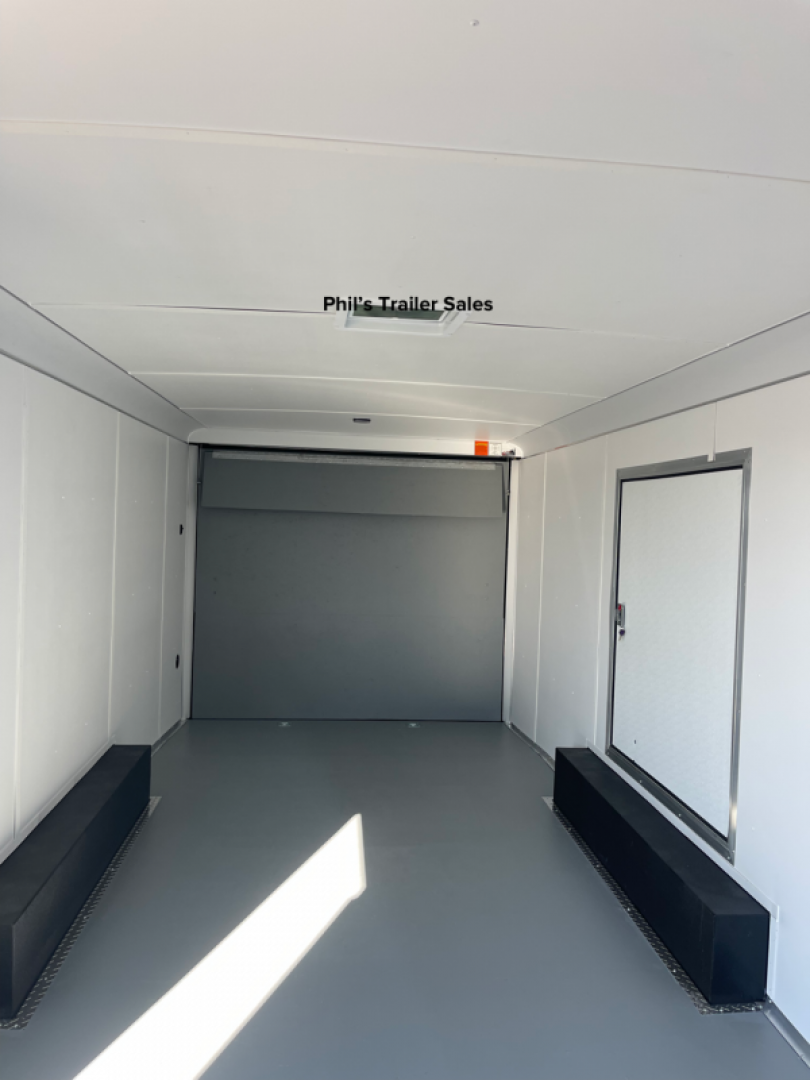 New 2024 HAULMARK 8.5X20 COMMERCIAL GRADE Cargo / Enclosed Trailer
